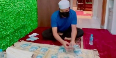 Lagi, Muntaz Rais Bagikan Video Saat Menyumbang di Masjid