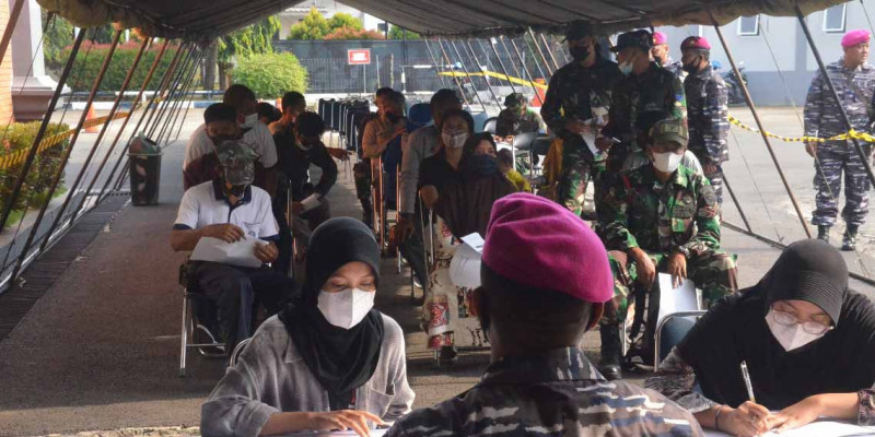 Korps Marinir TNI AL Kembali Gelar Vaksinasi di Gedung Bapra Marinir Cilandak