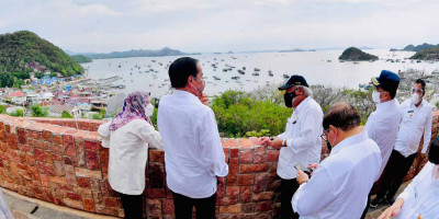 Resmikan Puncak Waringin, Goa Batu Cermin dan Peningkatan 8 Ruas Jalan, Presiden Jokowi: Wajah Labuan Bajo Kini Berubah