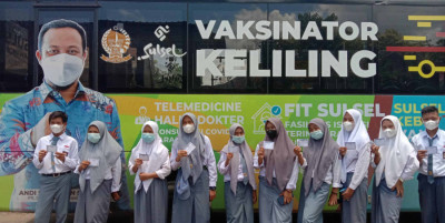 Libatkan 22 Sekolah di 7 Titik, Mobile Vaccinator Sasar 1.500 Pelajar di Jeneponto