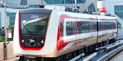 Kereta LRT Jabodetabek Kecelakaan di Jalur Layang Cibubur, Damkar Jaktim Langsung Bergerak