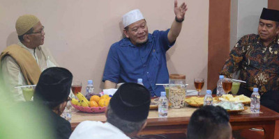 Kunjungi Ponpes Bantargedang Tasikmalaya, LaNyalla Didoakan Jadi Presiden