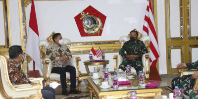 Kepala Bank Indonesia DKI Jakarta Kunjungi Markas Komando Korps Marinir