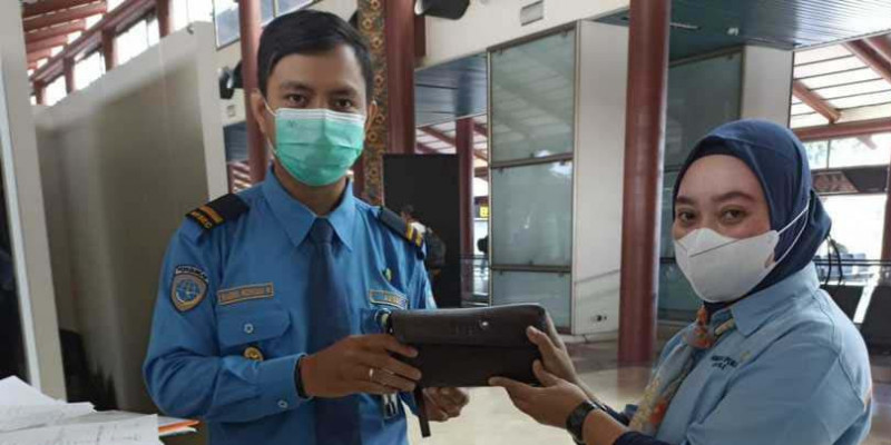 Temukan Cek Rp35,5 Miliar, Petugas Kebersihan di Bandara Soetta Naik Jabatan
