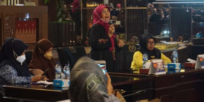 Maju ke Politik, Emma Yohanna Dorong Perempuan Persiapkan Kemampuan 