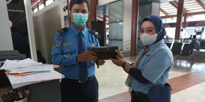 Ternyata, Cek Senilai Rp35,9 Miliar yang Ditemukan di Bandara Soetta Milik Pengusaha