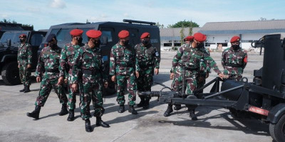 Komandan Puskopaska Pimpin Apel Gelar Pasukan Latihan Operasi Kontra Teror Maritim