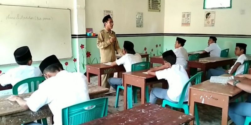Guru Honorer dan PAUD di Jakarta Bakal Naik Gaji