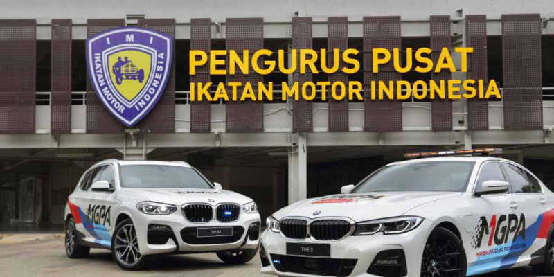 BMW Kendaraan Resmi MGPA di Pertamina Mandalika International Street Circuit