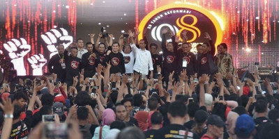 Jokowi Diminta Relawannya Ganti Menteri yang Perkaya Diri dan Persiapkan Pilpres 2024