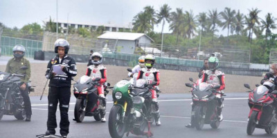 Presiden Jokowi Resmikan Jalan Bypass BIL - Mandalika dan Sirkuit Mandalika