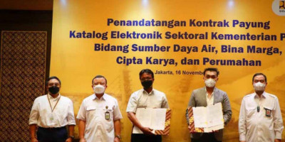 Kementerian PUPR Tandatangani Kontrak Payung e-Katalog Sektoral