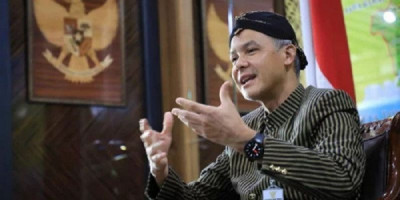 Bambang Pacul Pimpin Komisi III DPR RI, Ganjar Pranowo Sampaikan Harapan Begini