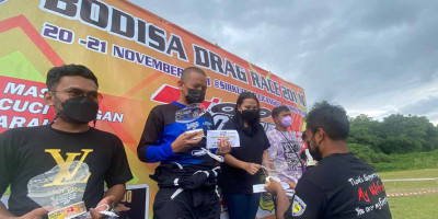 DSRT Raih Tiga Piala dari Dragrace Cicangkal