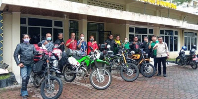 Tim JKW-PWI Dilepas Ketua PWI Sumut Menuju Riau