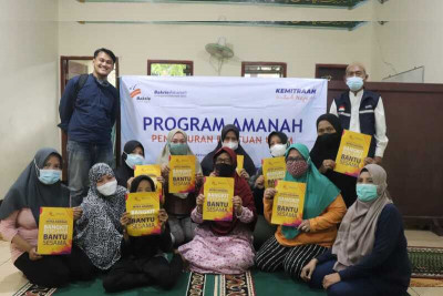 Bangkitkan UMKM, Bakrie Amanah Salurkan Bantuan untuk Pedagang Kecil 