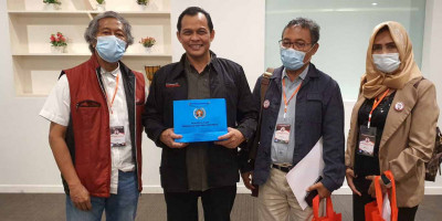 Hipnotis Semarakkan Hari Pers Nasional: 