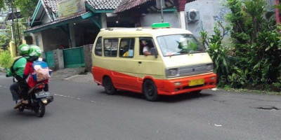 Angkot Jurusan Surga