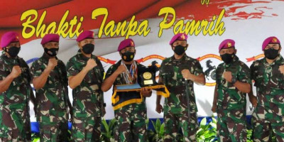 Danlanmar Jakarta Berikan Penghargaan Kepada Atlet Peraih Medali Emas Peparnas XVl Papua