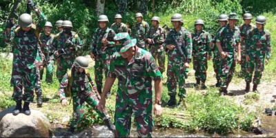 Asah Profesionalitas, Prajurit Kesehatan Rumkital Marinir Cilandak Laksanakan Latihan Perorangan Dasar 