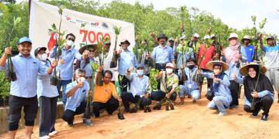 Bakrie Amanah, Kaltim Prima Coal  dan Lanal Sangatta Gelar Aksi Tanam 7000 Pohon 