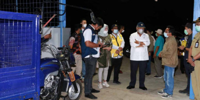 Menteri Basuki Tinjau Sejumlah Program Padat Karya Pemberdayaan Masyarakat di Temanggung