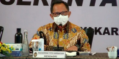 Minta Kepala Daerah Percepat Vaksinasi, Tito Izinkan Gunakan Dana CSR