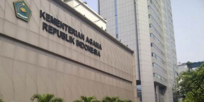 Kemenag Bantah Cabut Surat Edaran Pemasangan Spanduk Natal dan Tahun Baru