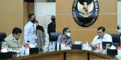 Prabowo, Mahfud MD dan Luhut Pandjaitan Gelar Rapat Mendesak di Kemenko Polhukam