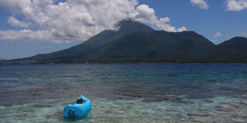 Pulau Failonga, Pesona Keindahan Bawah Laut dari Karang hingga Ikan Hiu
