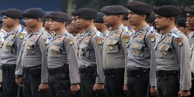 Polisi Berpakaian Preman Disebar di Jakarta Amankan Nataru