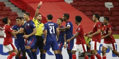 Wasit Keluarkan 3 Kartu Merah untuk Singapura, Ini Kata Shin Tae Yong