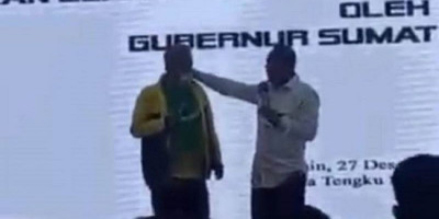 Jewer Telinga Pelatih Biliar, Gubernur Sumut Edy Rahmayadi: Berdiri Kau, Sontoloyo!