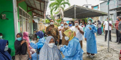 DPD Dukung Vaksin Booster Diberikan Cuma-Cuma
