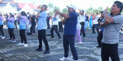 Olahraga Bareng Bupati Malinau, Senator Fernando Sinaga: Memperkuat Keakraban