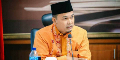 Muhammad Rakhman Minta Pemerintah Terus Tingkatkan Koordinasi Keberangkatan Umrah 
