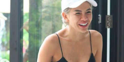 Nikita Mirzani Bercinta 8 Kali dalam Semalam