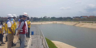 Kementerian PUPR Rampungkan Pembangunan Kolam Retensi Andir dan Empat Polder