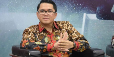 Minta Jaksa Agung Pecat Kajati yang Pakai Bahasa Sunda, Arteria Dahlan Berdalih Begini