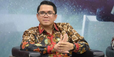 Arteria Dahlan Persilakan Jika Ada yang Ingin Melapor ke MKD