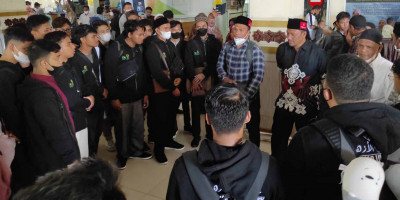 Lepas Mahasiswa Baru Al-Azhar Menuju Mesir, Syech Fadhil: Jaga Baik-baik Marwah Aceh 