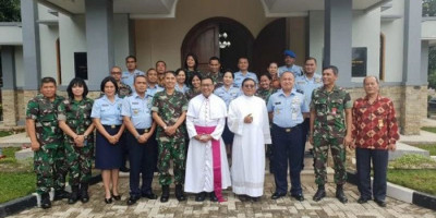 Mengenal Pastor Kolonel Yoseph Maria Marcelinus Bintoro dan Keuskupan Militer di Dunia