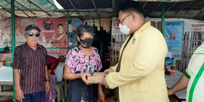 Pemuda Katolik Jakbar Berbagi Kasih Imlek dengan Warga Prasejahtera