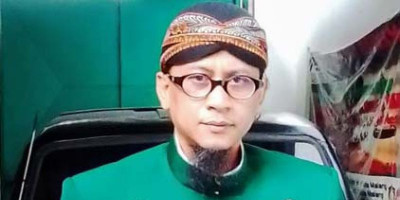 KRH Gus Ripno: Langka, Bulu Perindu Warna Keemasan Senjata Ampuh Pemikat Wanita