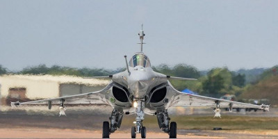 Menhan Prabowo Teken Kontrak Pembelian Pesawat Tempur Dassault Rafale
