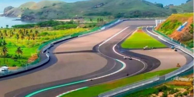 Infrastruktur Pendukung di Sirkuit Mandalika Dipastikan Rampung Sebelum MotoGP, Warga Lokal Dipekerjakan Tanam Rumput