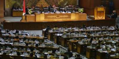 Anggota Dewan Sepakati 7 RUU Provinsi Menjadi Undang-undang