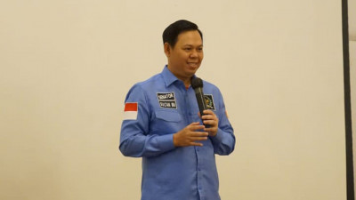 Di Hadapan UMKM dan mahasiswa STTB, Sultan Sebut Satu dari Sembilan Sarjana RI Pengangguran