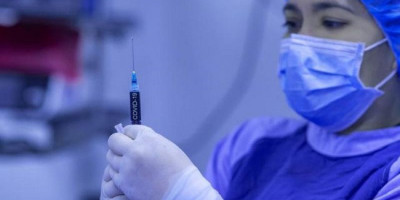 Aturan Baru Kemenkes, Lansia di Atas 60 Tahun Boleh Booster Minimal Jarak 3 Bulan