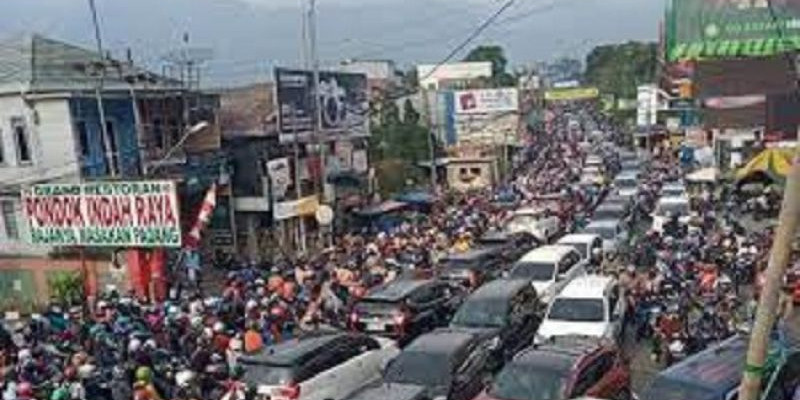 Horornya Kemacetan di Puncak: 'Bukan Healing Malah Sinting'